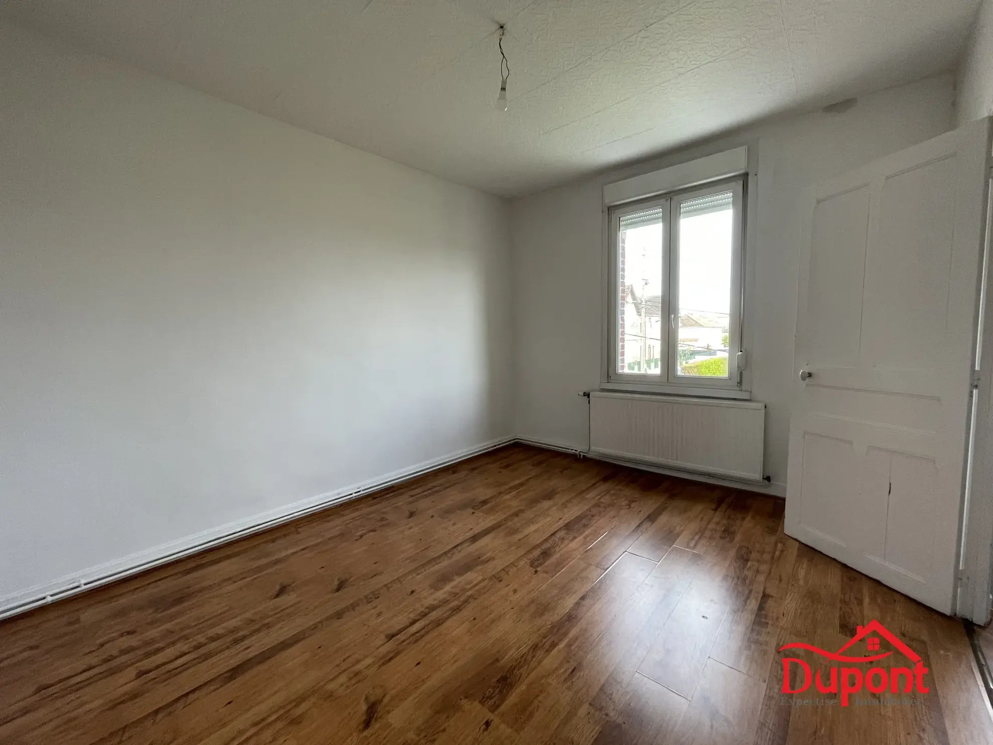 Maison 3 chambres avec jardin, véranda et dépendance à Saint Quentin 