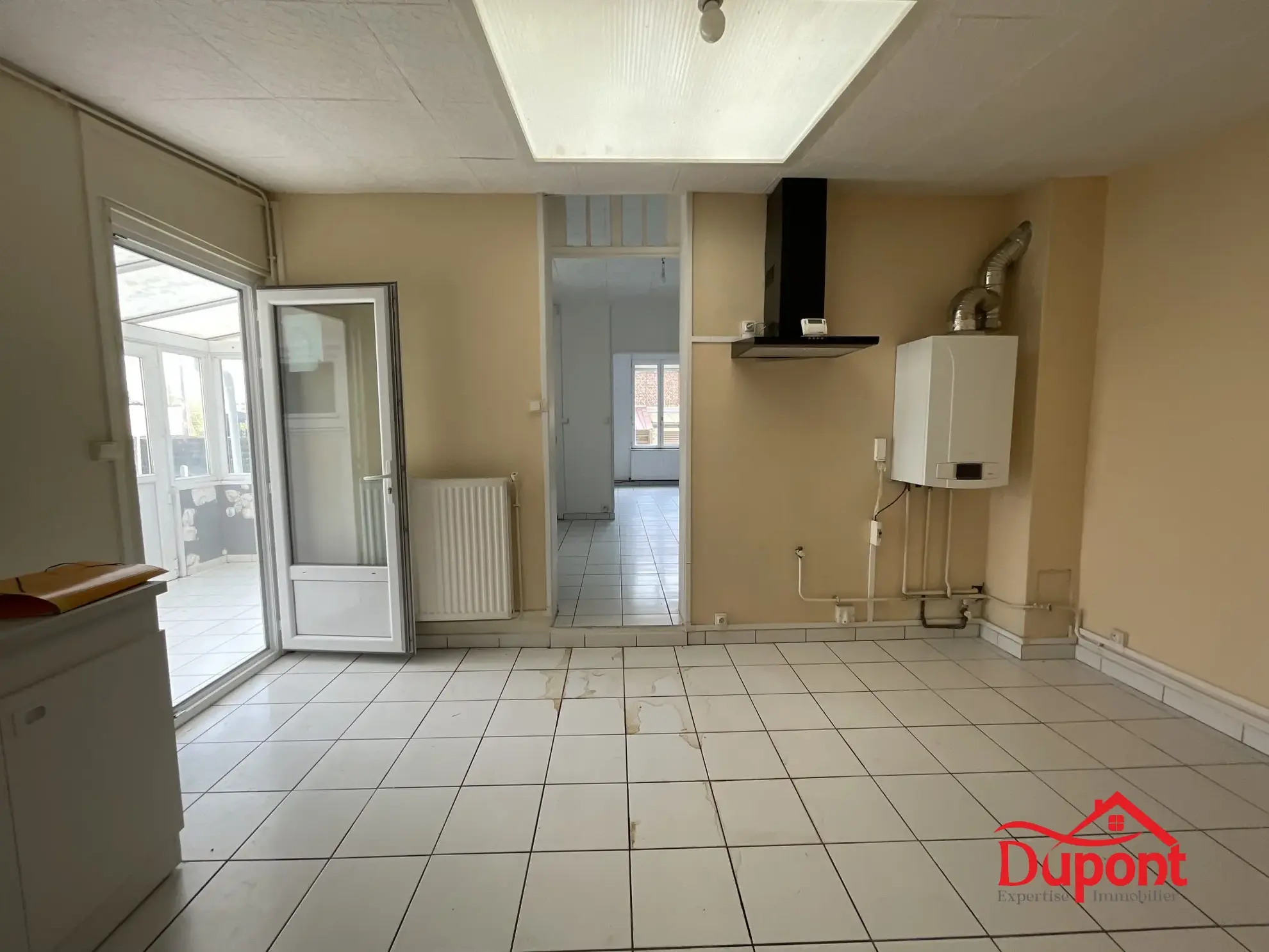 Maison 3 chambres avec jardin, véranda et dépendance à Saint Quentin 