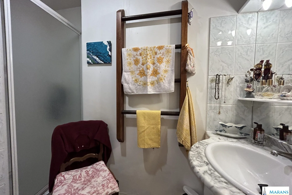 À vendre à Marans : charmant duplex de 70 m² idéal pour investisseurs 
