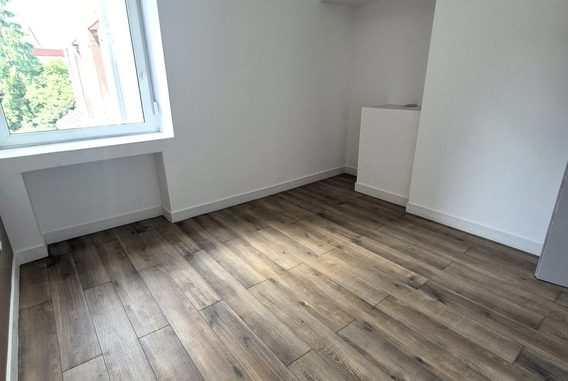 chambre Appartement T2 de prestige à Sarreguemines, centre-ville, rénové en 2025 