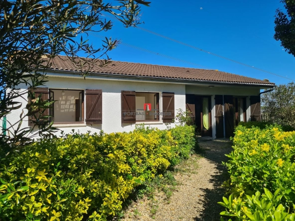 Maison de plain-pied à vendre à Ambès avec grand terrain et potentiel