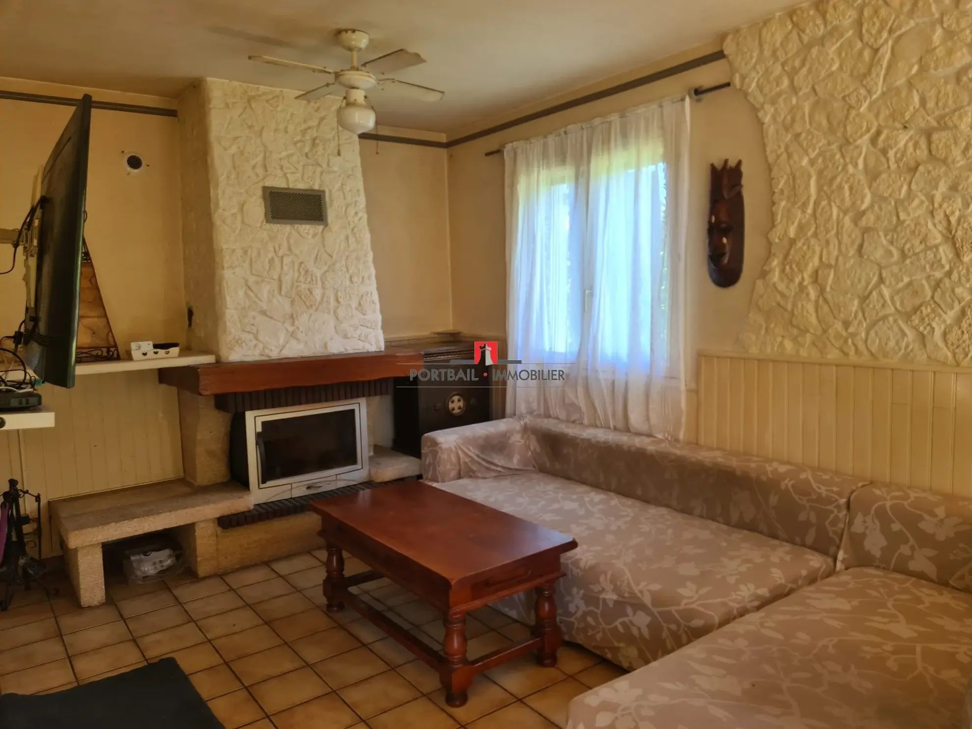 Maison de plain-pied à vendre à Ambès avec grand terrain et potentiel 
