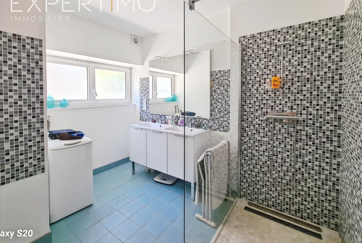 Maison T3/T4 de 110 m² avec jardin et terrain boisé au Bez 