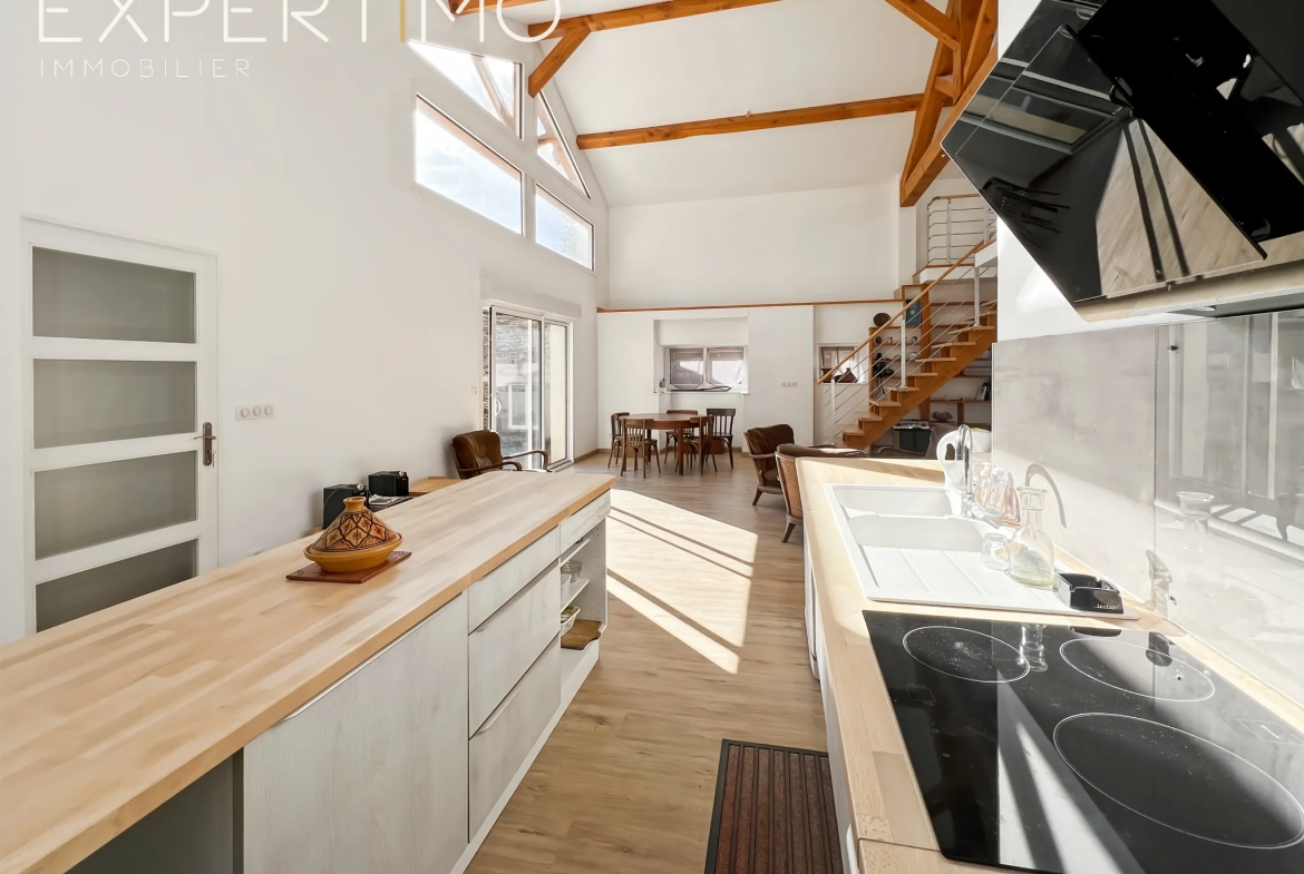 Maison T3/T4 de 110 m² avec jardin et terrain boisé au Bez 