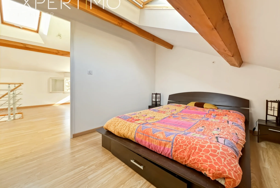 Maison T3/T4 de 110 m² avec jardin et terrain boisé au Bez 