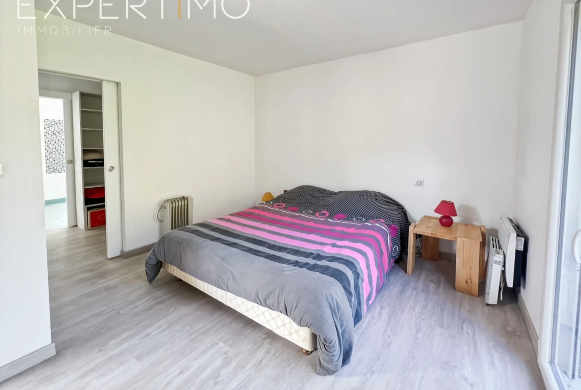 Maison T3/T4 de 110 m² avec jardin et terrain boisé au Bez 