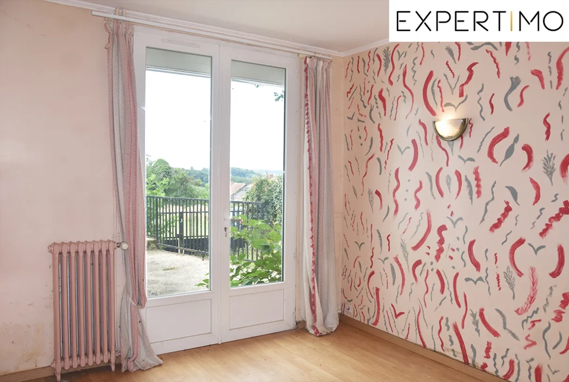 Maison à rénover de 230 m² sur grand terrain à Teilhet proche d'Ancizes 