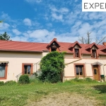 Maison à rénover de 230 m² sur grand terrain à Teilhet proche d'Ancizes