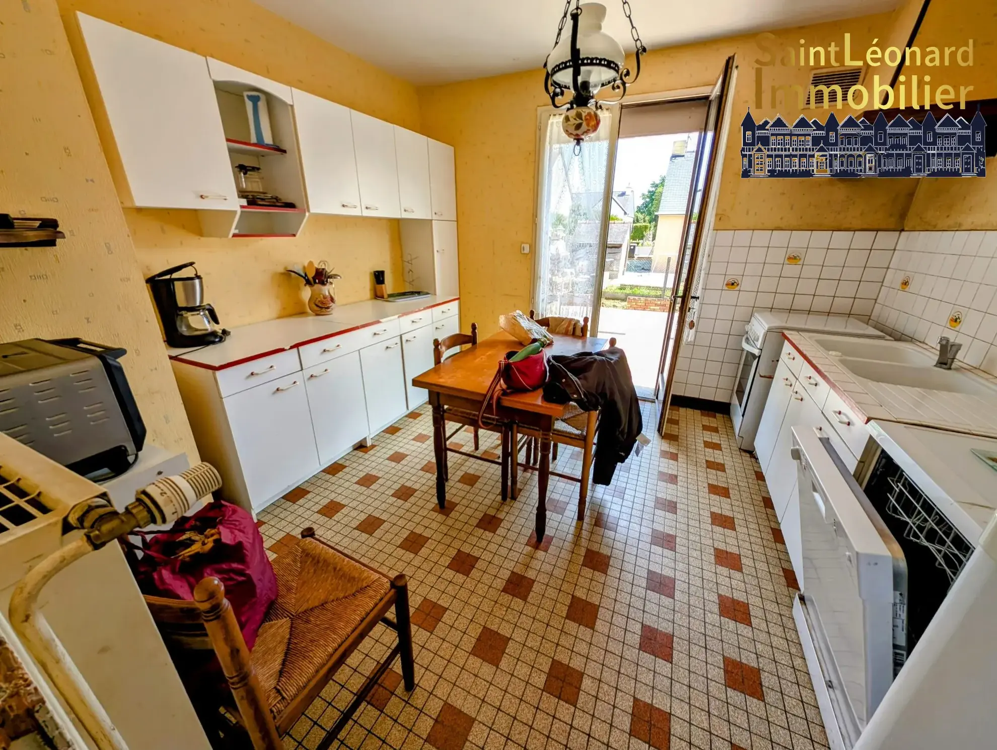 Maison familiale de 81 m² avec terrain de 425 m² à Beaucé - Charmante propriété à vendre 