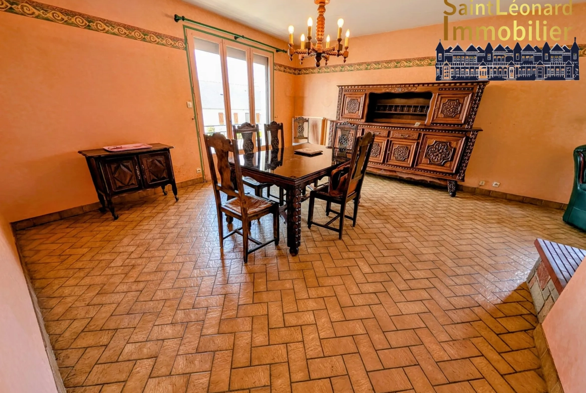 Maison familiale de 81 m² avec terrain de 425 m² à Beaucé - Charmante propriété à vendre 