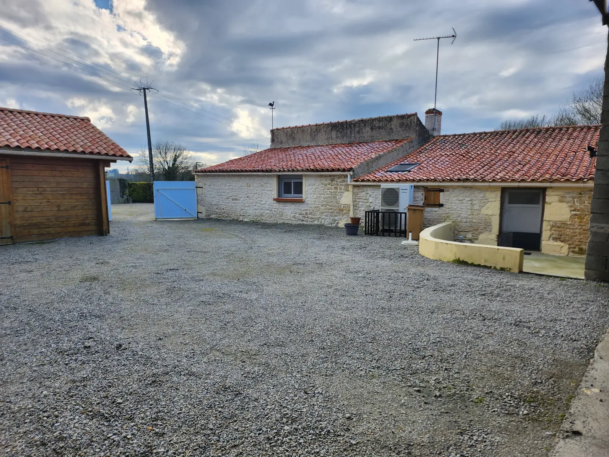 Maison rénovée avec vue sur marais, 3 chambres, dépendances, proche des plages vendéennes 