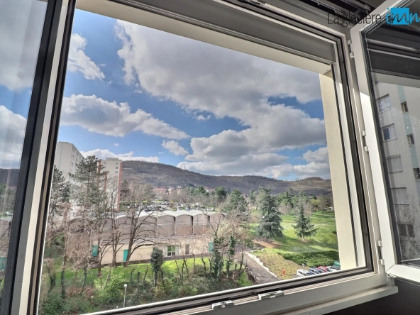 Appartement 3 pièces de 79 m² à vendre à Clermont-Ferrand Nord avec balcon