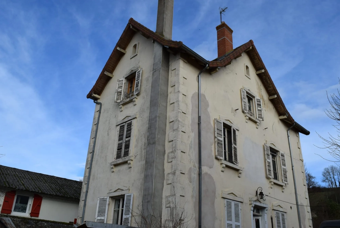 Maison à vendre à Iguerande de 135 m² avec 4 chambres et terrasse sans vis-à-vis 