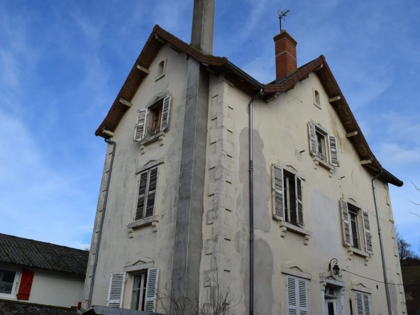 Maison à vendre à Iguerande de 135 m² avec 4 chambres et terrasse sans vis-à-vis
