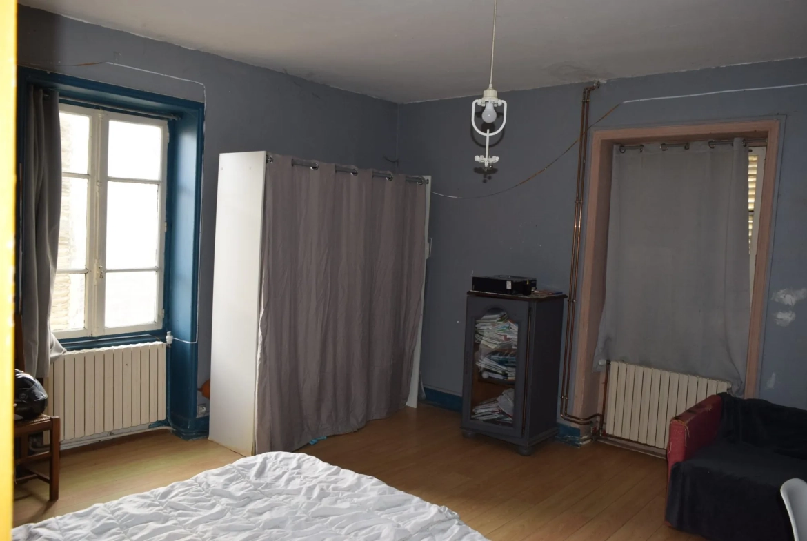 Maison à vendre à Iguerande de 135 m² avec 4 chambres et terrasse sans vis-à-vis 