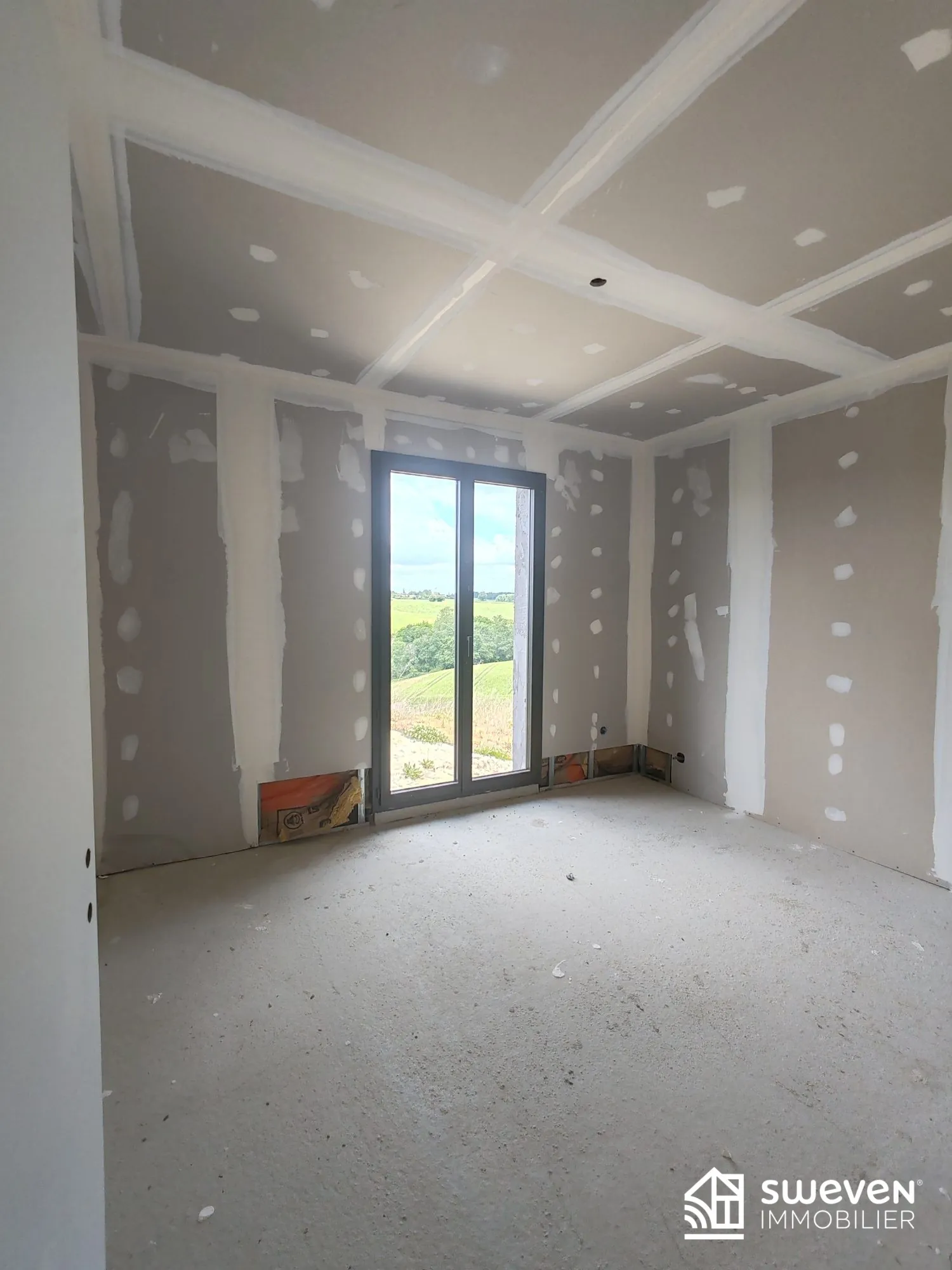 Maison construite en 2024 à terminer avec grand terrain à Lilhac (31230) 