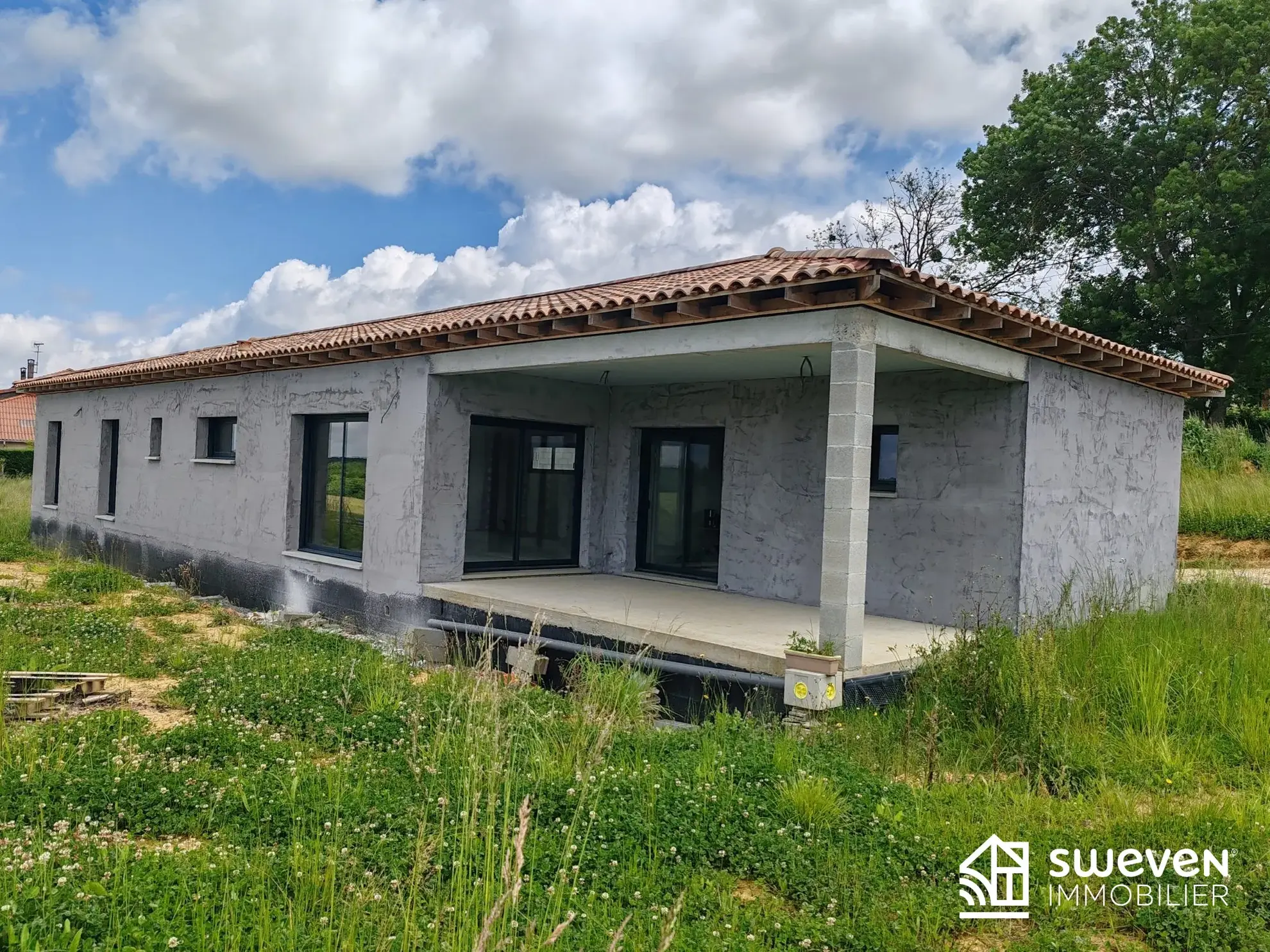 Maison construite en 2024 à terminer avec grand terrain à Lilhac (31230) 