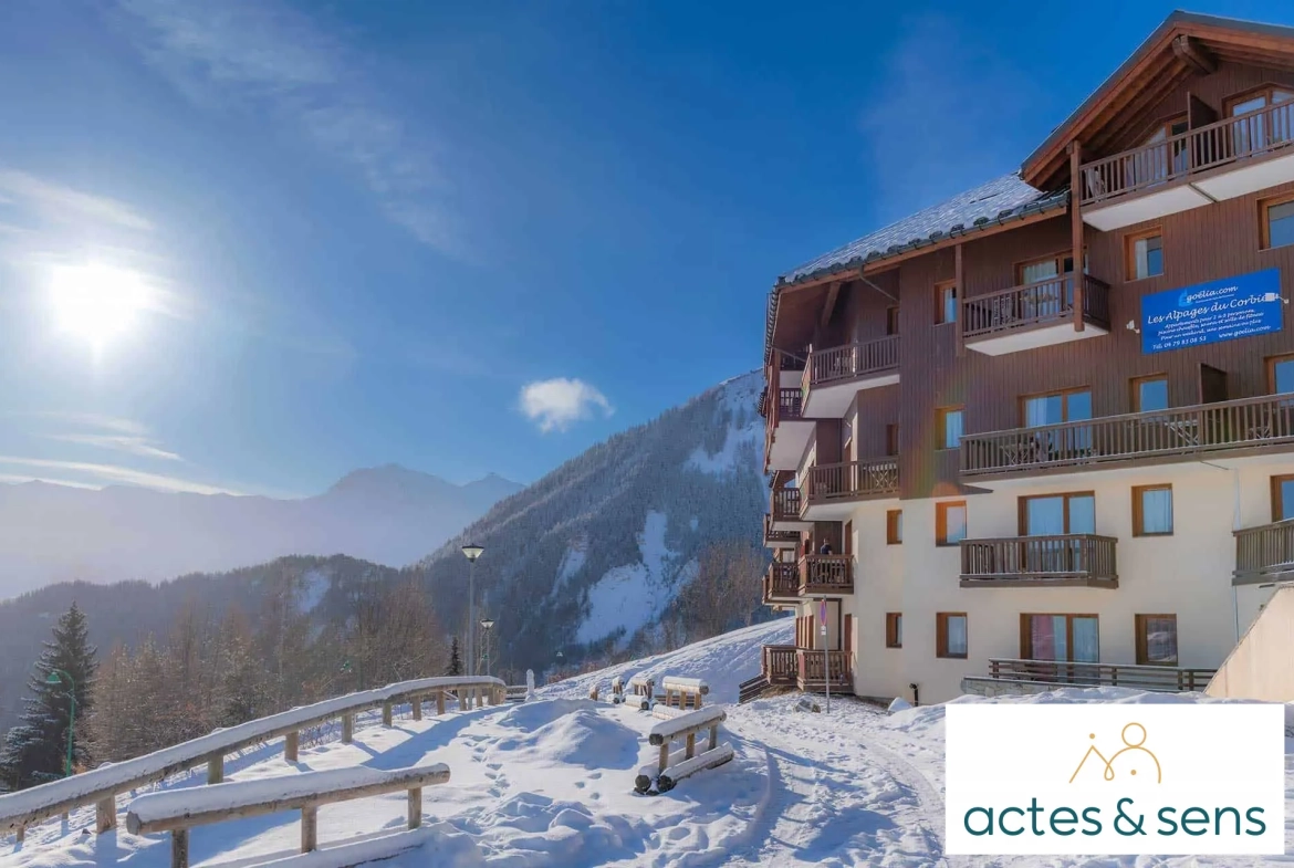 Studio meublé avec vue sur la montagne et piscine chauffée dans le domaine des Sybelles 
