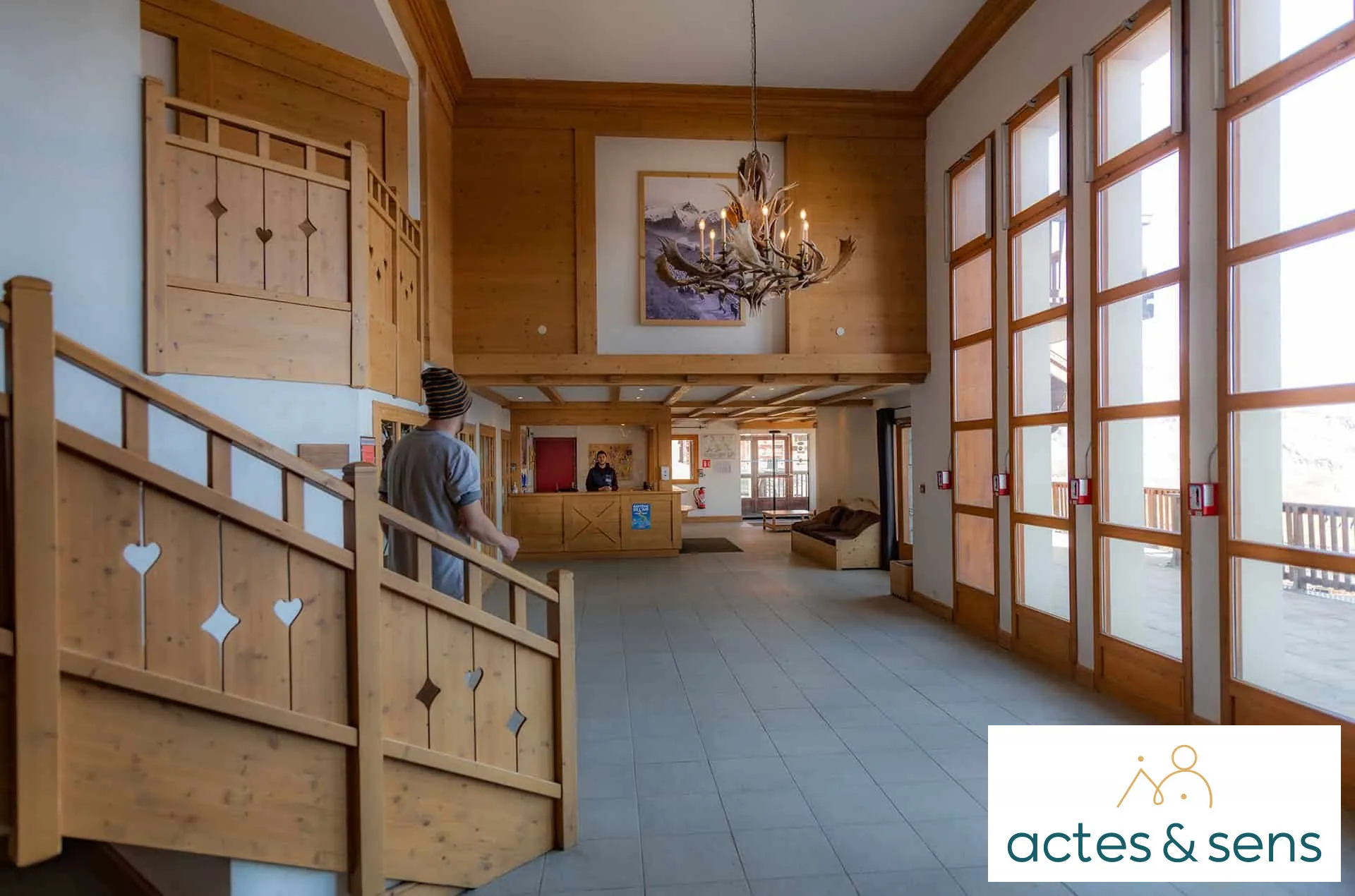 Studio meublé avec vue sur la montagne et piscine chauffée dans le domaine des Sybelles 