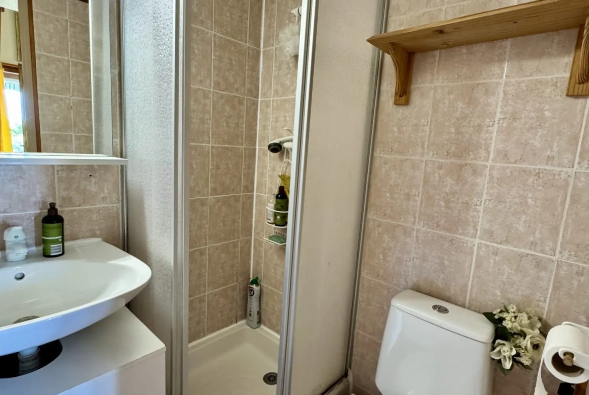 Studio avec mezzanine à Gruissan Les Ayguades, vue lagune, parking privé 
