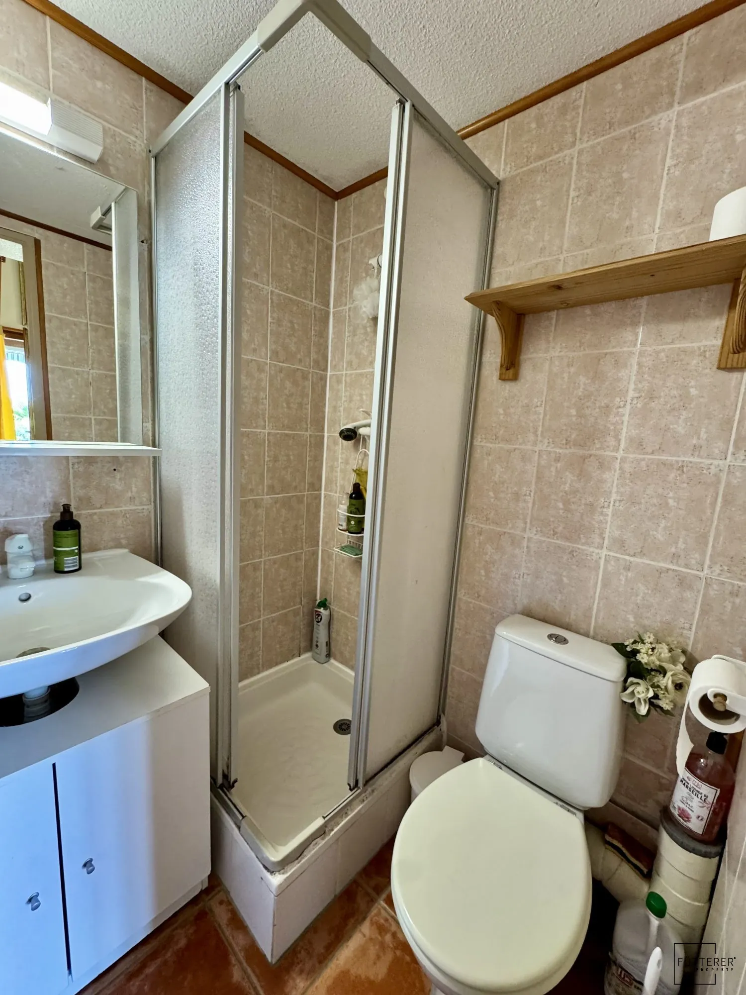 Studio avec mezzanine à Gruissan Les Ayguades, vue lagune, parking privé 