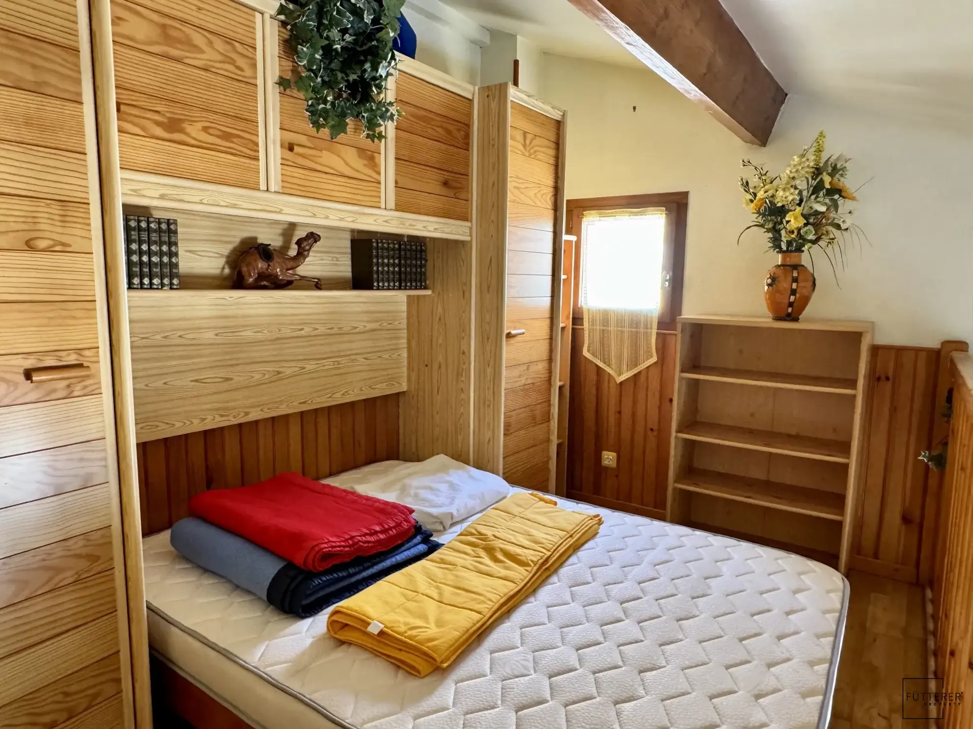 Studio avec mezzanine à Gruissan Les Ayguades, vue lagune, parking privé 