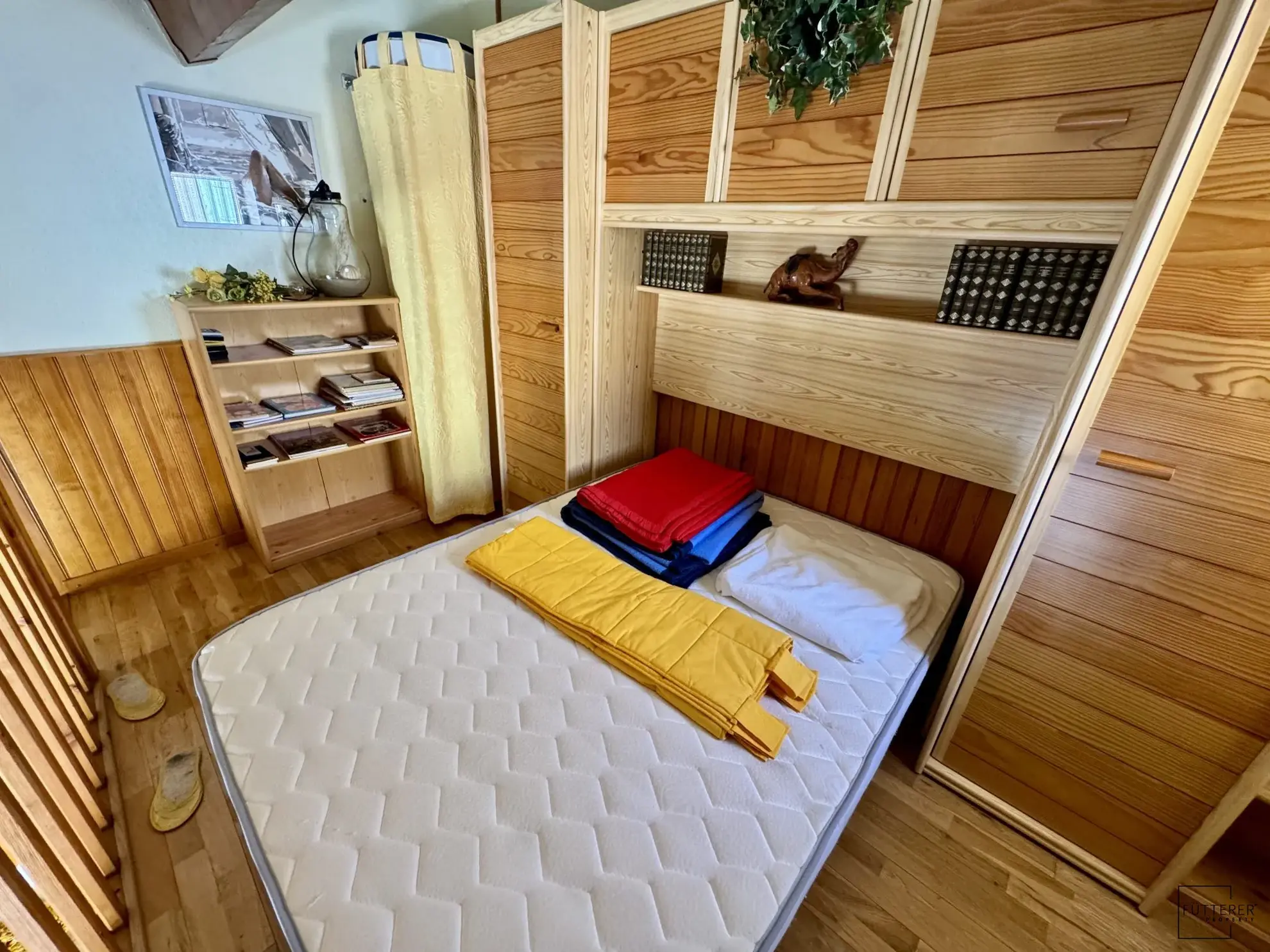 Studio avec mezzanine à Gruissan Les Ayguades, vue lagune, parking privé 