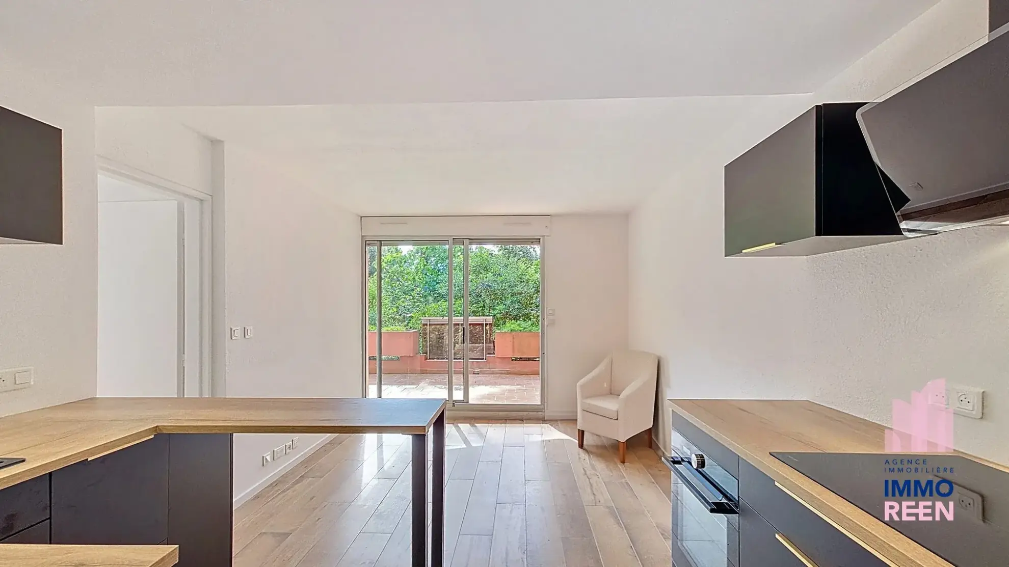 Appartement 2 pièces avec grande terrasse à Tamaris, La Seyne-sur-Mer 