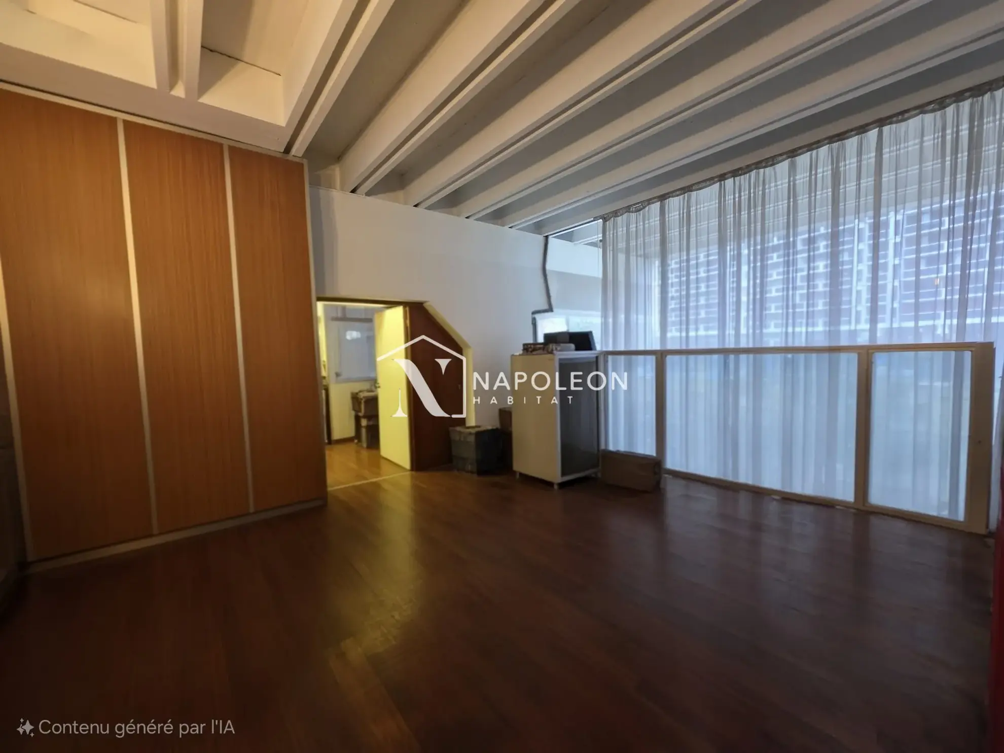 Bureau de 77 m² face à la mairie de Lille à vendre 