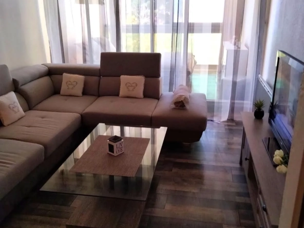 Appartement Studio Bis Meublé avec Loggia à Canet Sud, Investissement
