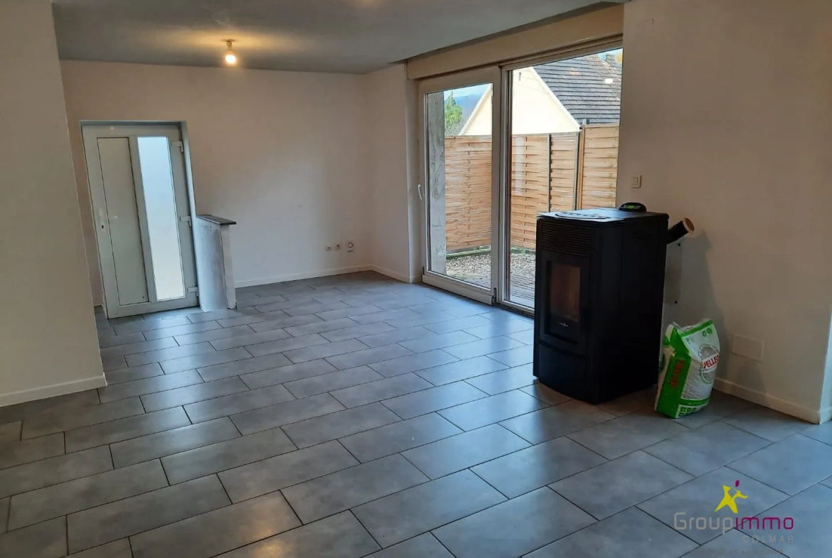 Immeuble de 142 m² en vente à Triembach-au-Val, investissement locatif rentable 