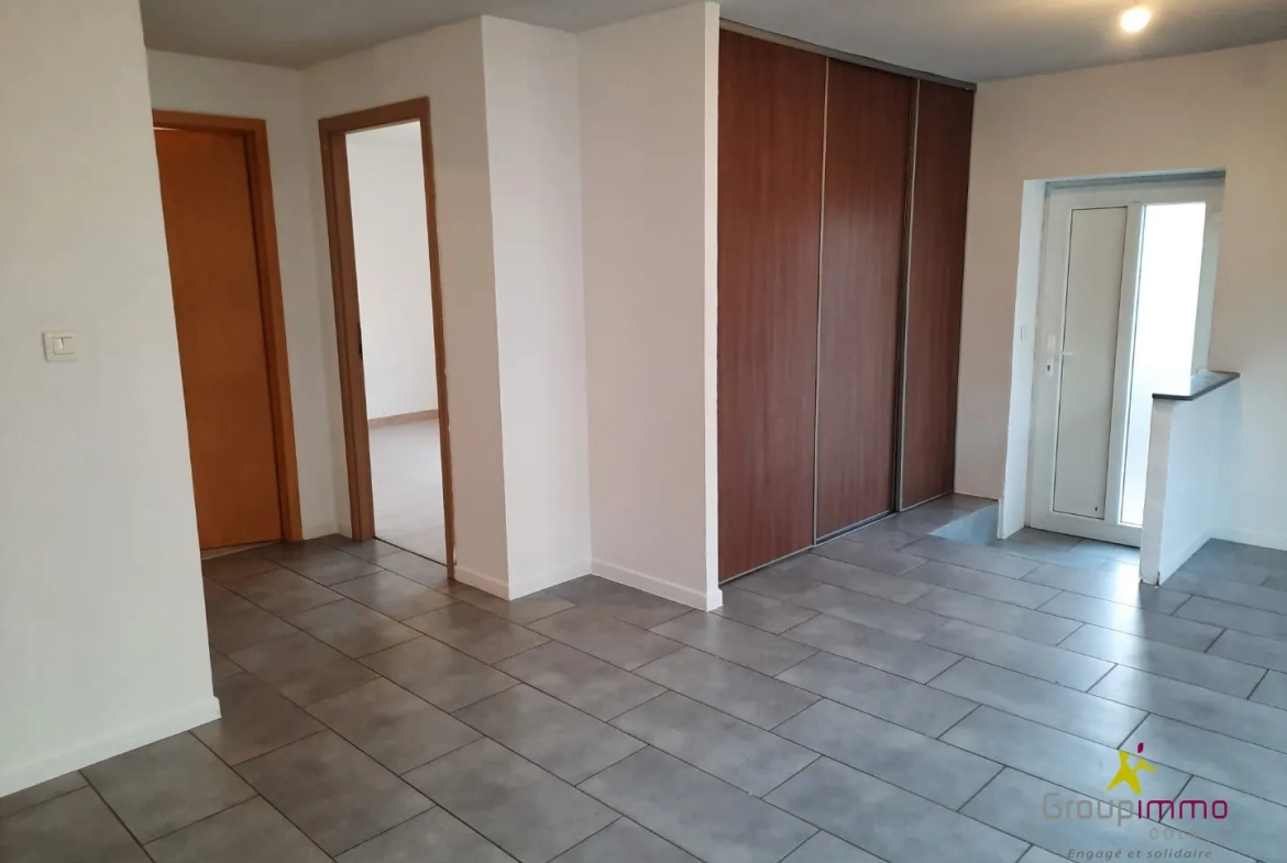 Immeuble de 142 m² en vente à Triembach-au-Val, investissement locatif rentable 
