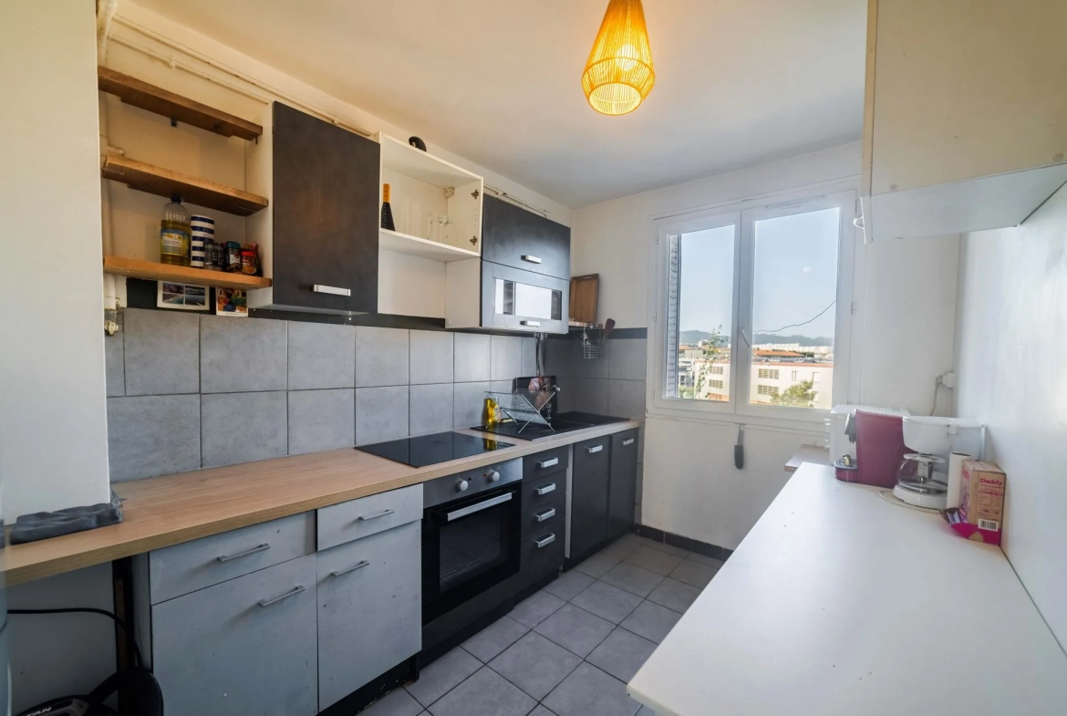 Appartement T3 à vendre à Marseille - Lumineux, balcon et cave 