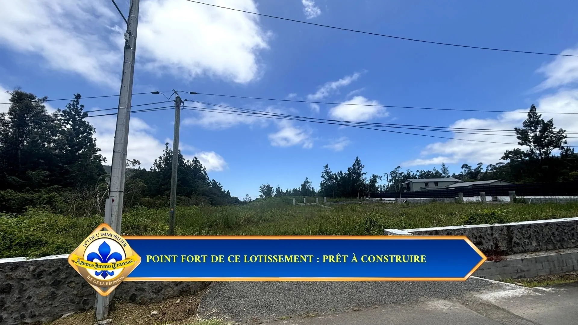 Terrain viabilisé à La Plaine des Palmistes avec vue montagne, proximité écoles et commerces 