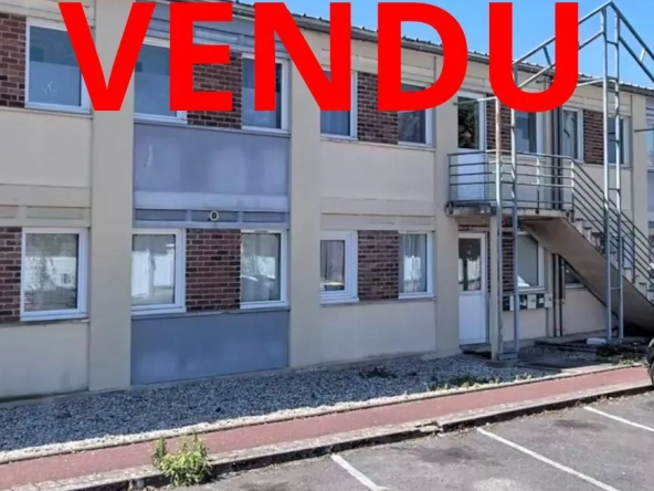 Appartement 2 chambres rénové avec terrasse à Fouilloy