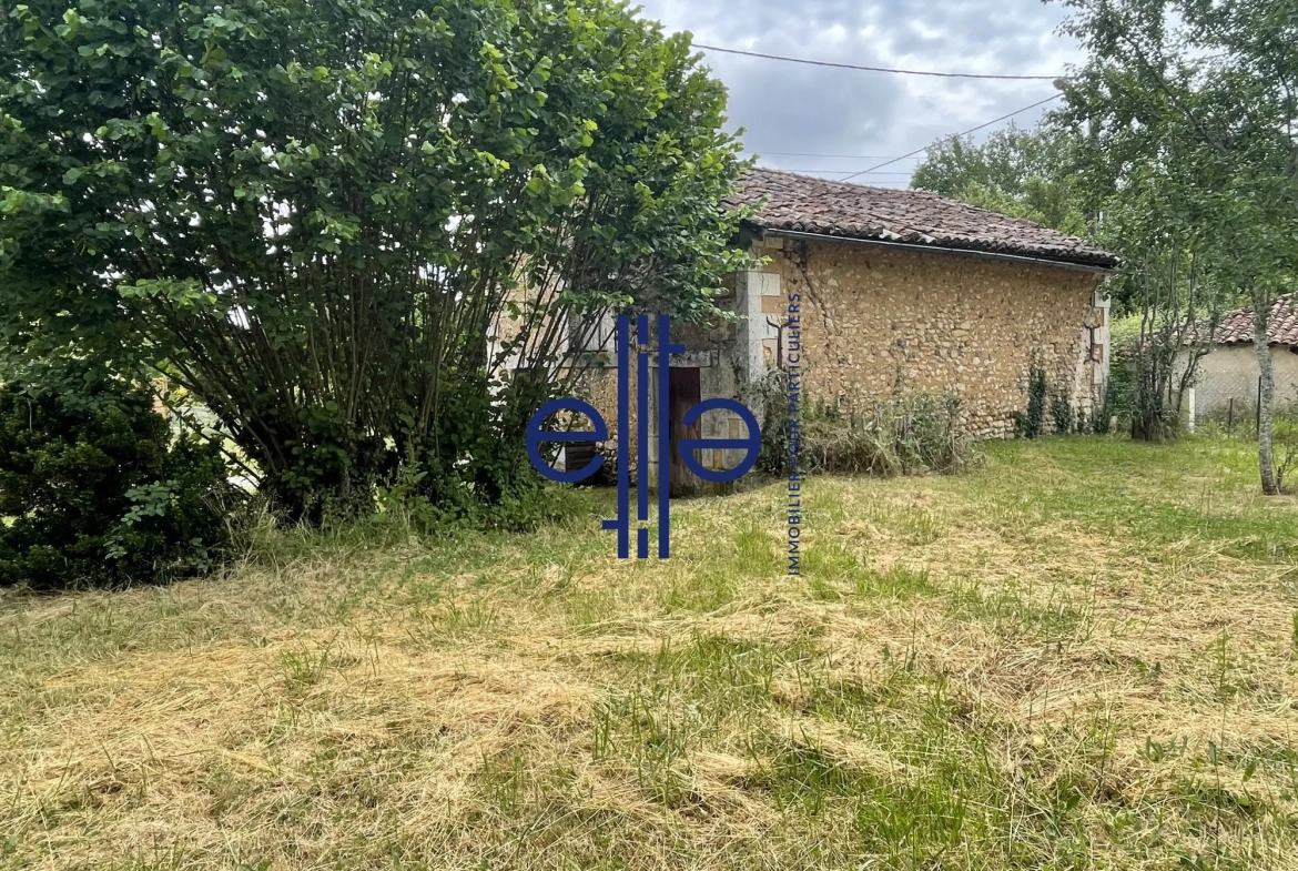 Belle opportunité d'investissement : grange en pierre avec garage à Coulounieix-Bourg 