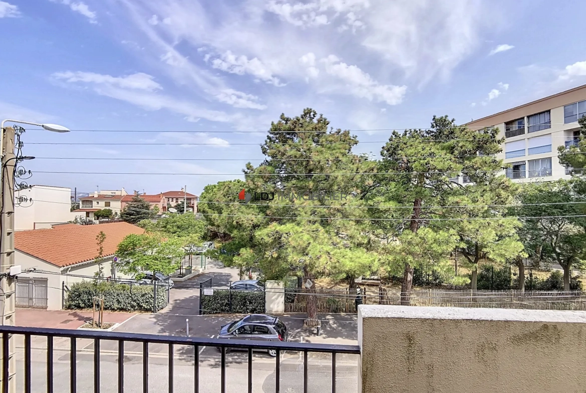 Appartement traversant 3 pièces avec balcon à Las Cobas à Perpignan 