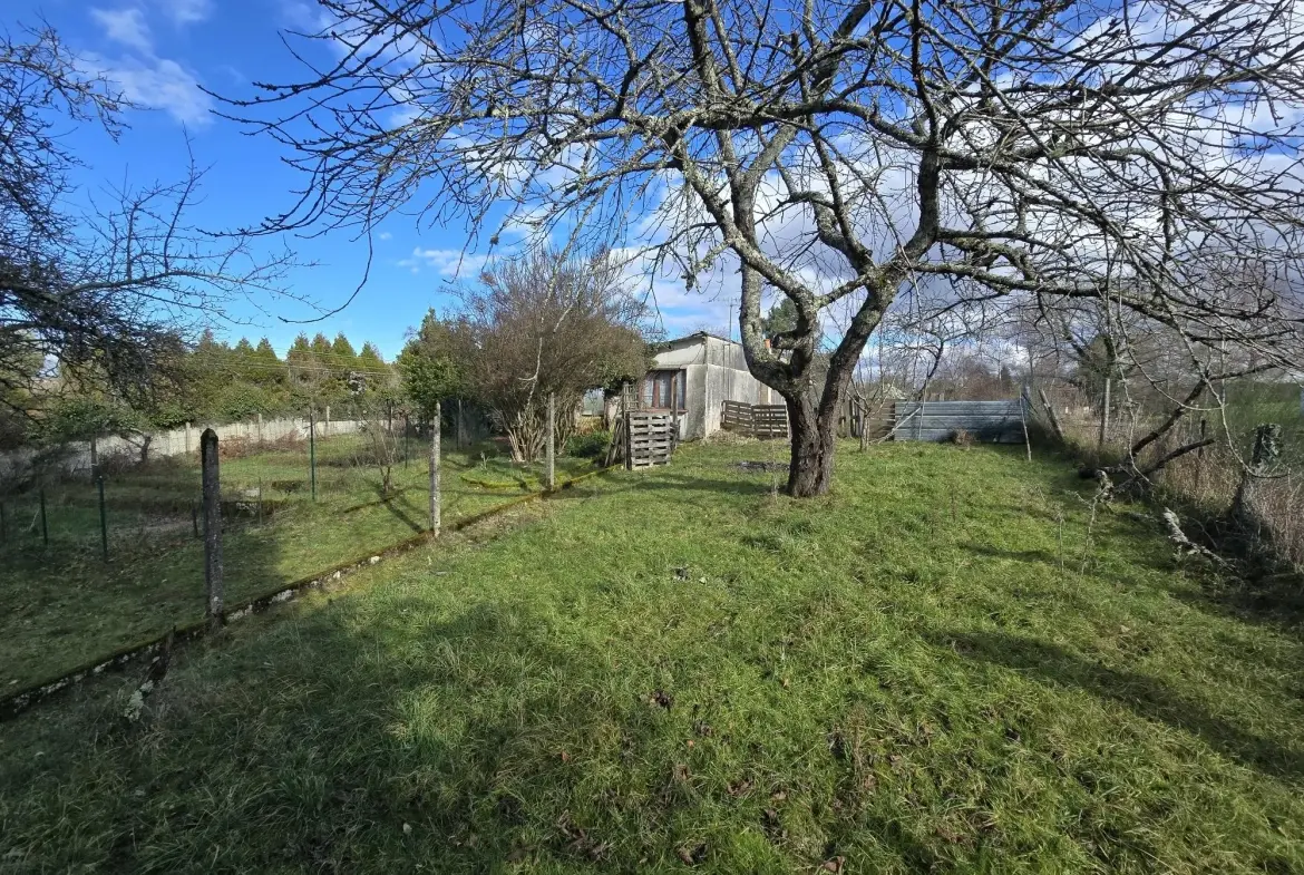 Terrain constructible divisible de 2600 m² à Limoges Sud 