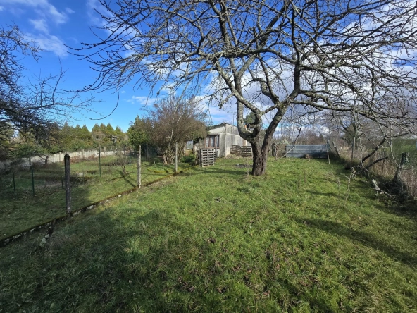 Terrain constructible divisible de 2600 m² à Limoges Sud