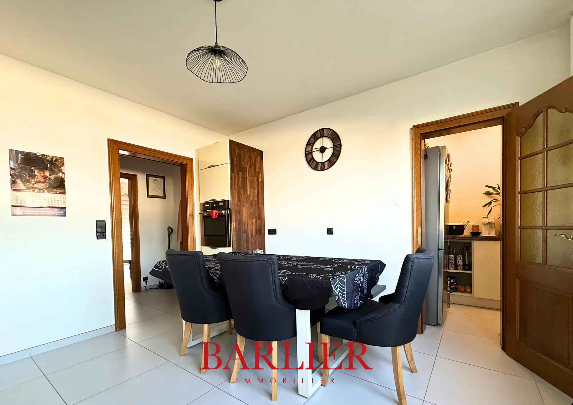 Appartement 4 pièces de 85 m² à Hoenheim avec balcon et parking 