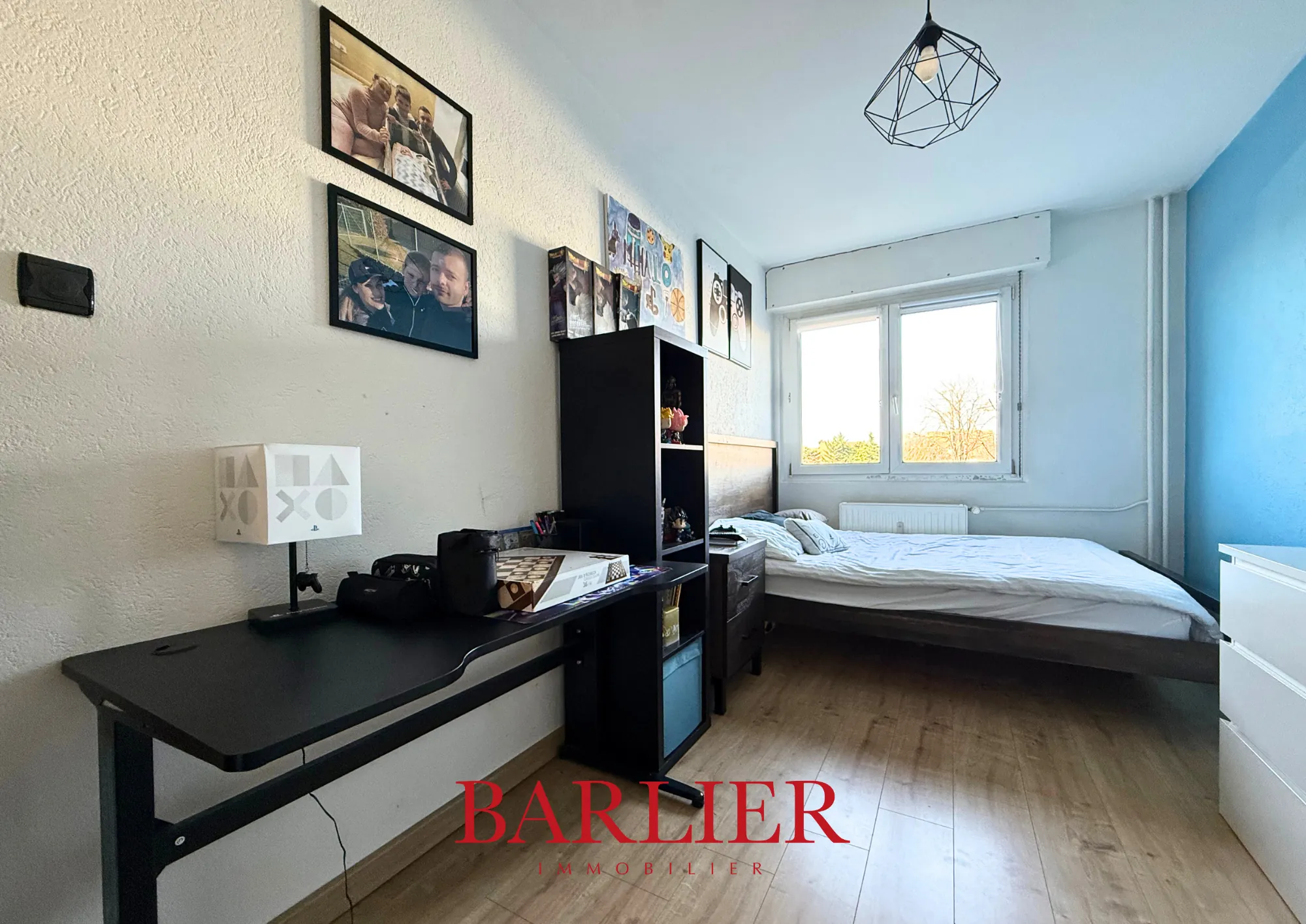 Appartement 4 pièces de 85 m² à Hoenheim avec balcon et parking 
