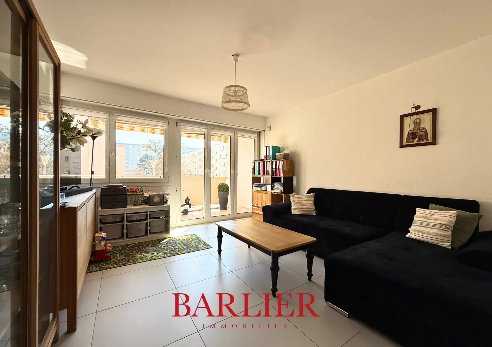 Appartement 4 pièces de 85 m² à Hoenheim avec balcon et parking 