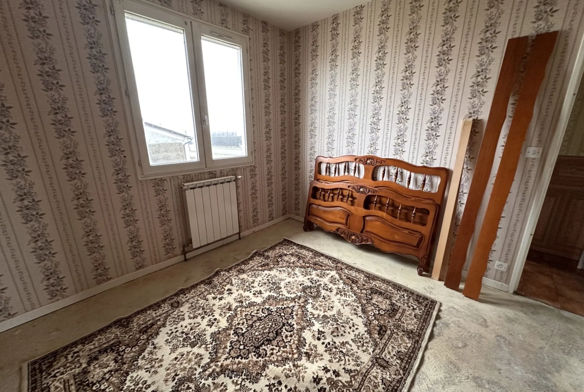 Maison à vendre à Ussel de 115 m² avec grand terrain et garage 