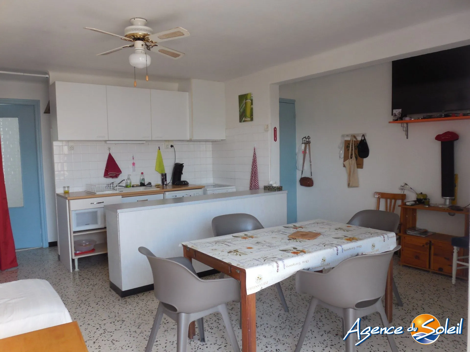 Appartement T2 bis à Port-la-Nouvelle avec balcon près de la plage 