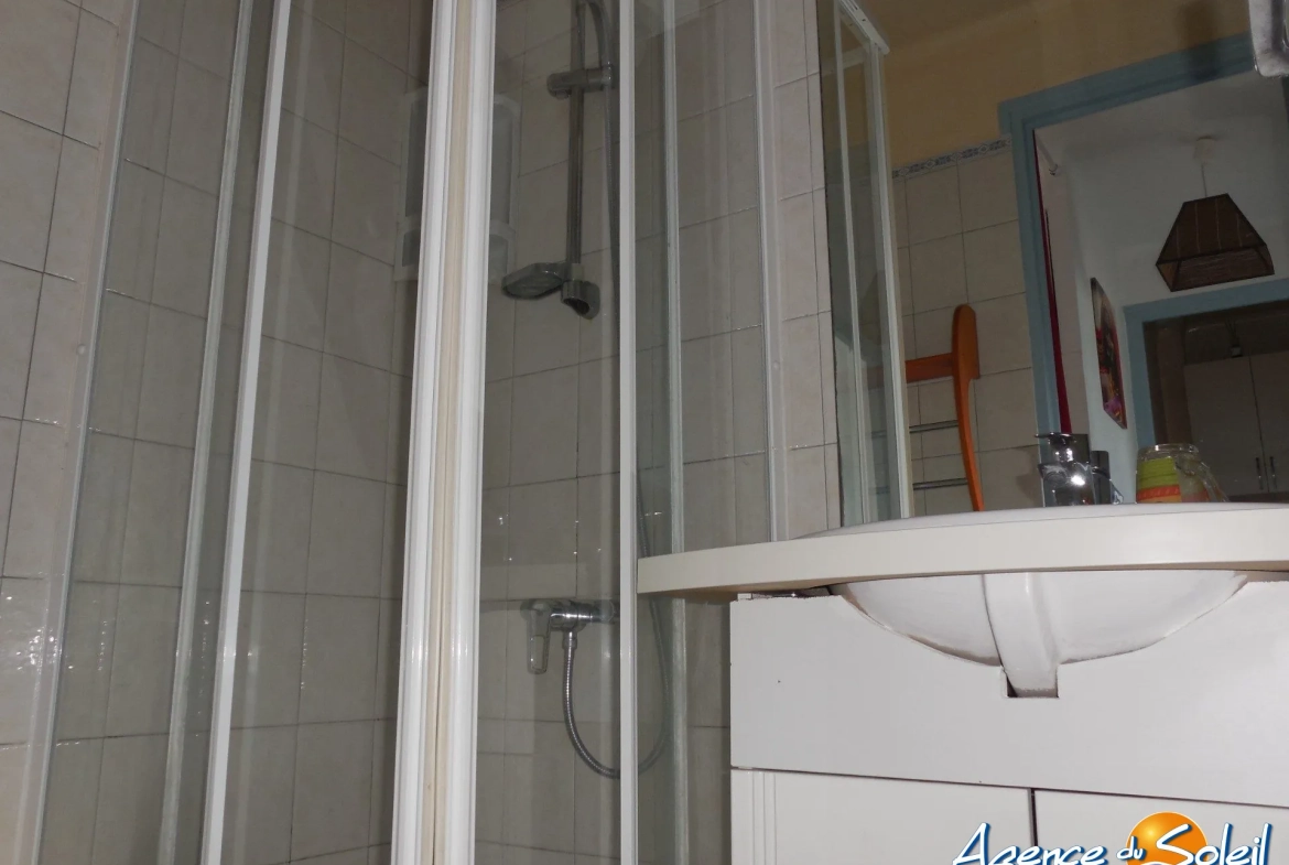 Appartement T2 bis à Port-la-Nouvelle avec balcon près de la plage 