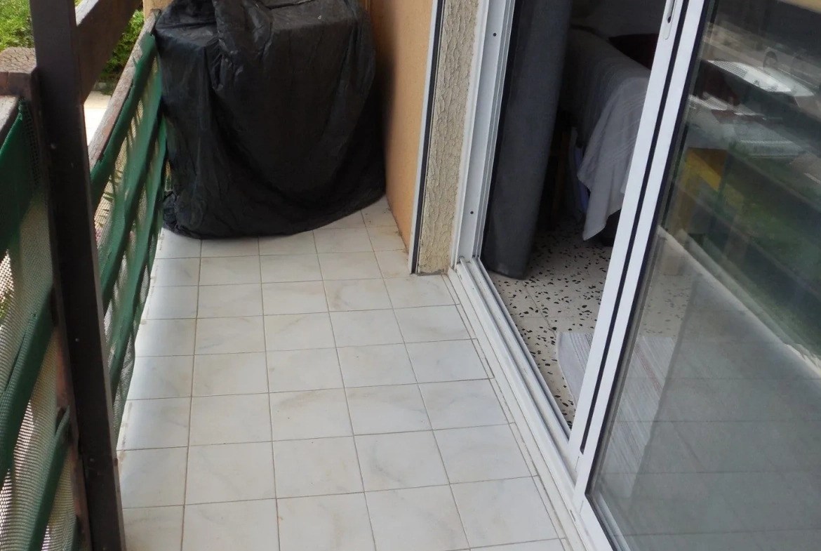Appartement T2 bis à Port-la-Nouvelle avec balcon près de la plage 