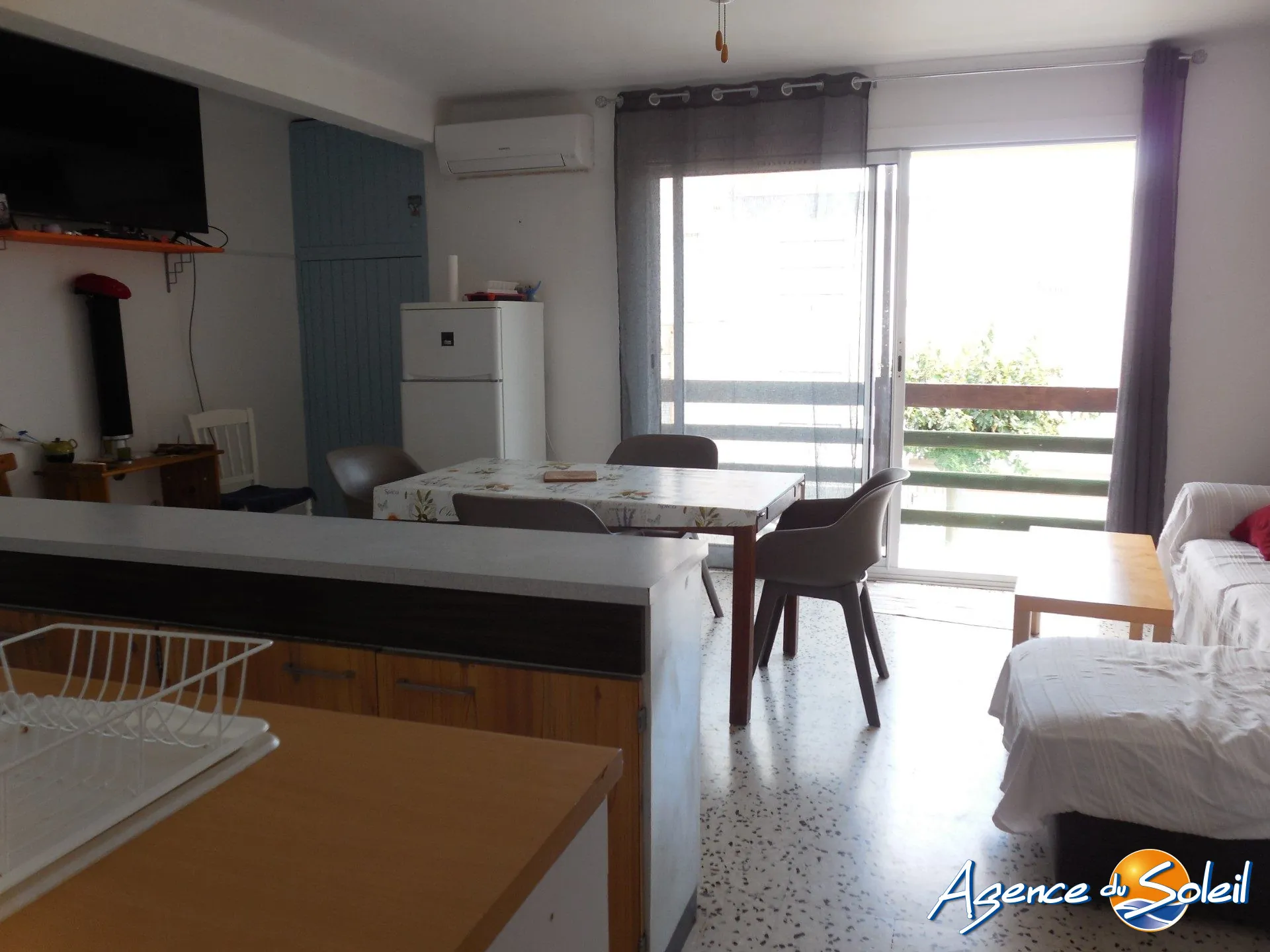 Appartement T2 bis à Port-la-Nouvelle avec balcon près de la plage 