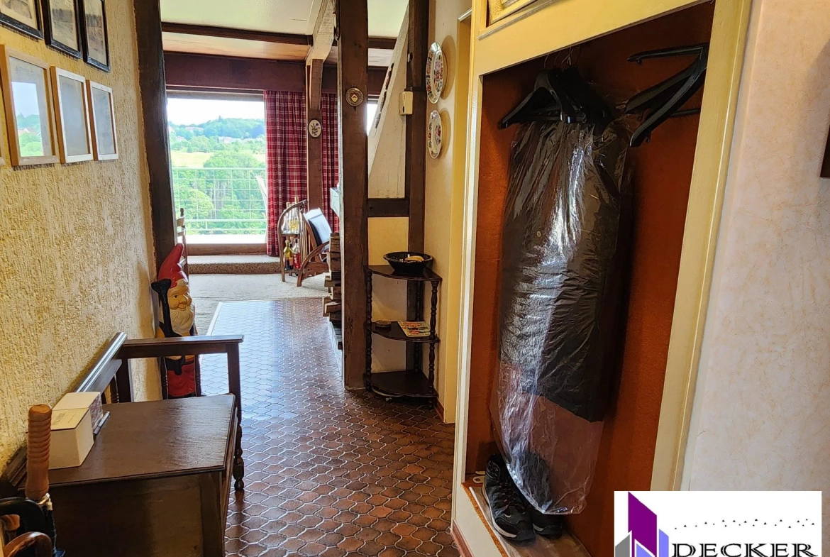 Appartement T3 meublé de 60m² avec terrasse dans le vieux village de La Petite Pierre 