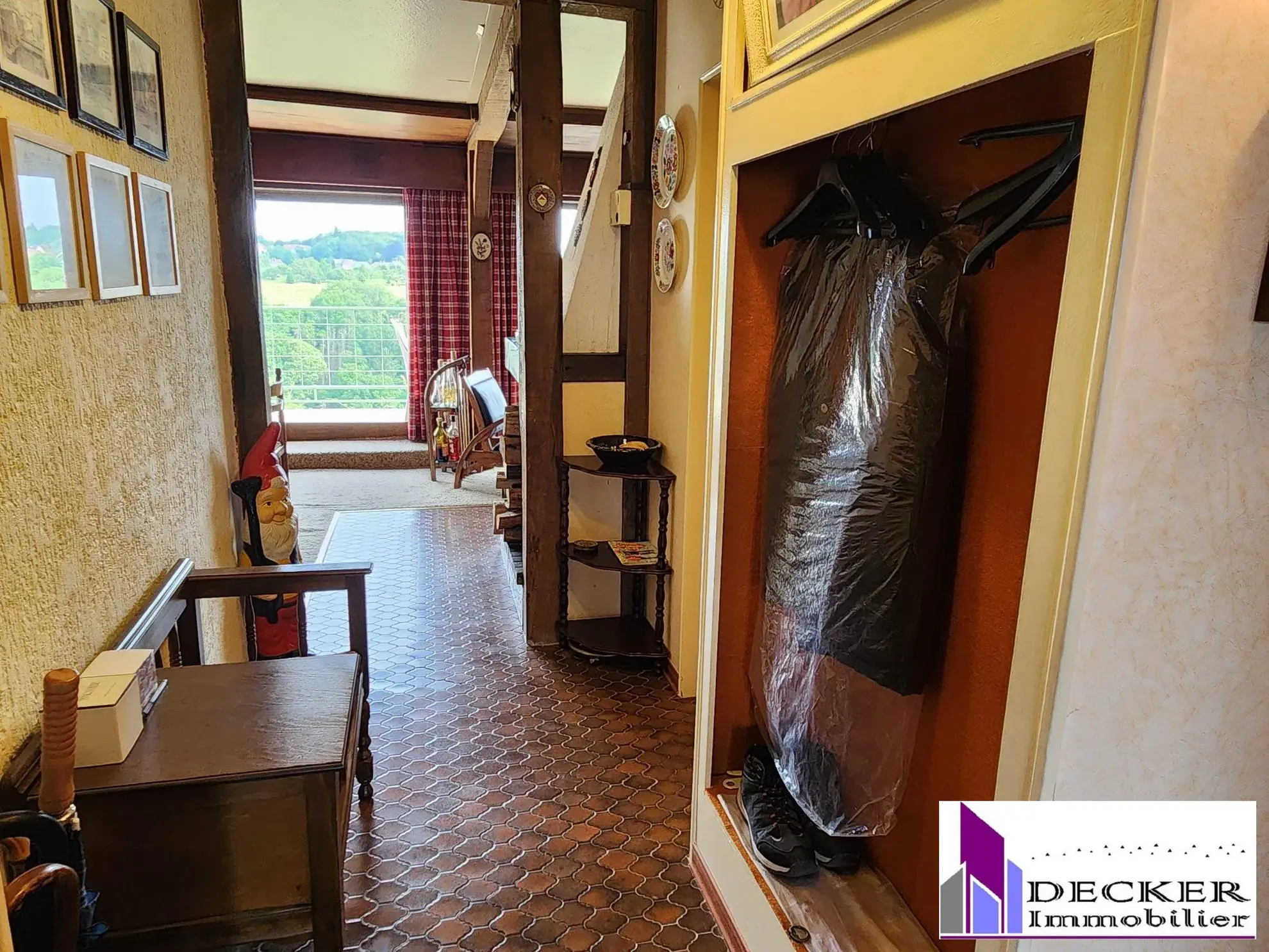 Appartement T3 meublé de 60m² avec terrasse dans le vieux village de La Petite Pierre 