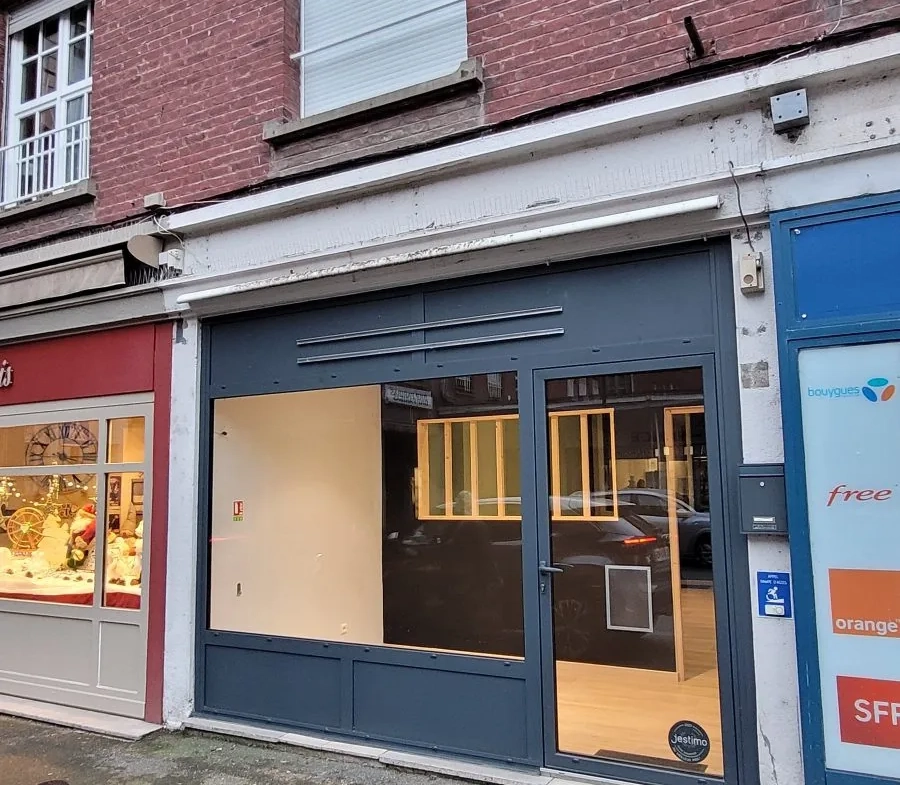 Local commercial de 30 m² avec vitrine en hyper-centre d'Abbeville 